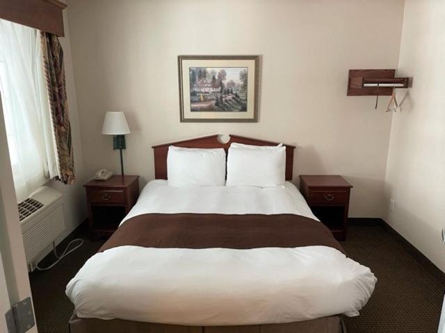 River Hills Hotel- Манкато Екстер'єр фото